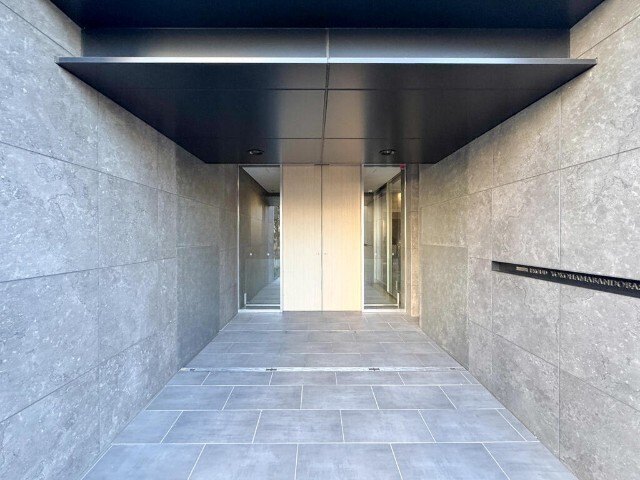 エントランス　角部屋です