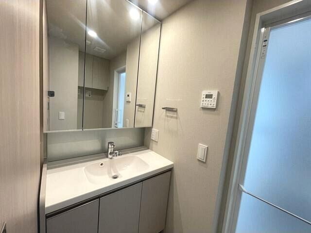 洗面設備　人気の独立洗面所