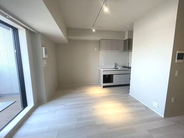 セキュリティ　モニター付きインターホン