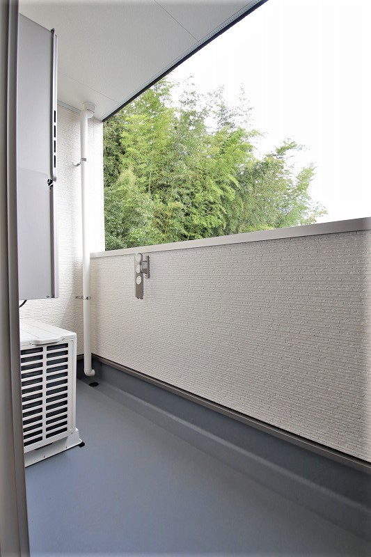 バルコニー　※同物件別号室写真となります。