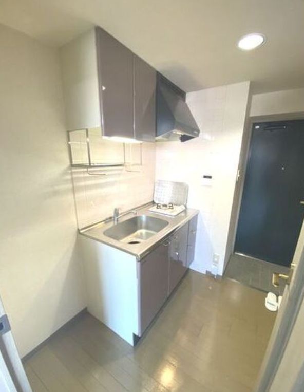 キッチン　同シリーズ物件のモデルルームになります※現況優先