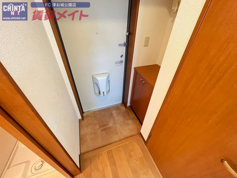 玄関　同型参考写真