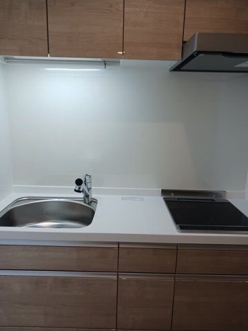 キッチン　コンパクトなキッチンで掃除もラクラク