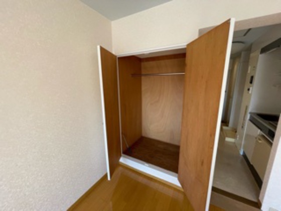 収納　※別の部屋の写真です。