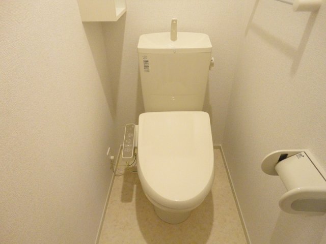 トイレ　落ち着いたトイレです