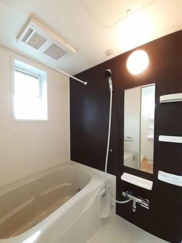 バス・シャワールーム　日々の疲れを癒すお風呂付です