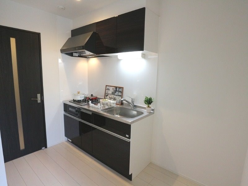 キッチン　システムキッチン（ガス2口コンログリル付）