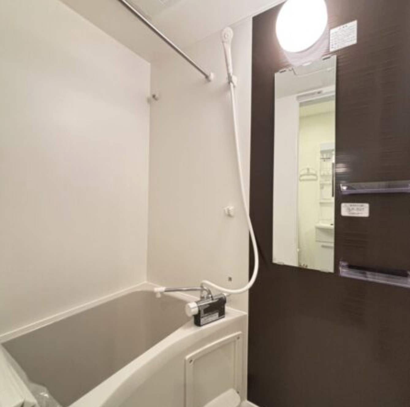 バス・シャワールーム　別部屋参考写真