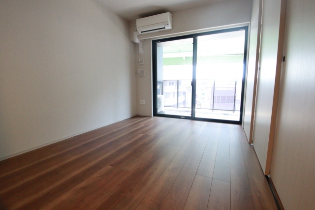 居室・リビング　※別室の参考写真の為、現況優先です。