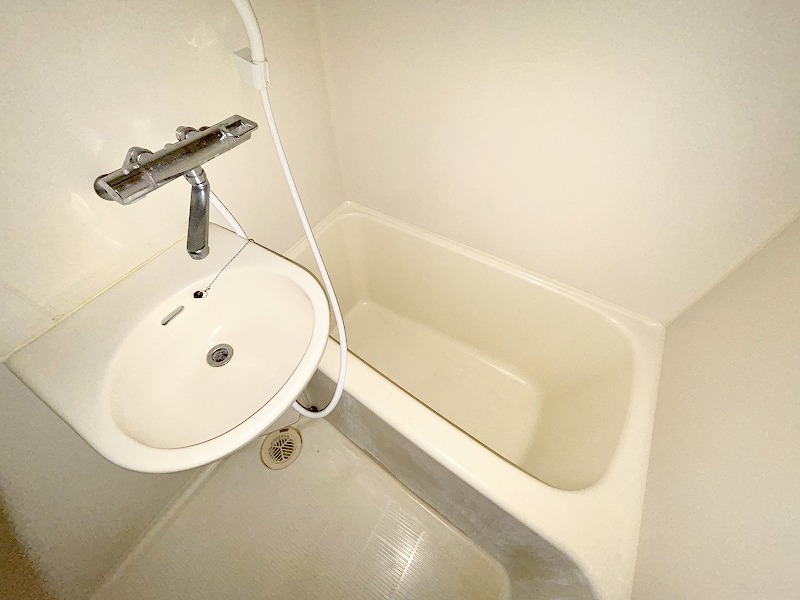 バス・シャワールーム　NISHIMOTO BLDG.