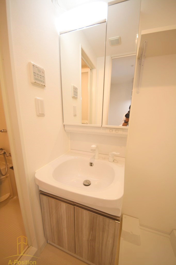 洗面設備　CREST TAPP野田