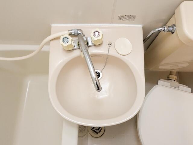 洗面設備　※８０３号室の写真です