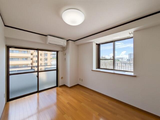 居室・リビング　※８０３号室の写真です