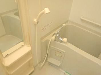 バス・シャワールーム　浴室