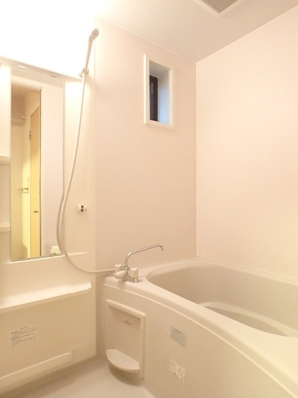 バス・シャワールーム　図面と現状に相違がある場合には現状を優先