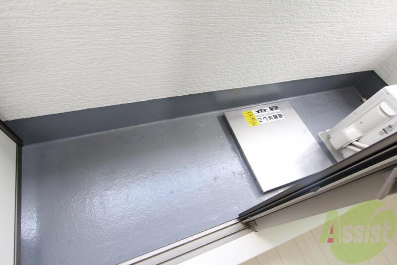 バルコニー　洗濯物干しも標準設備