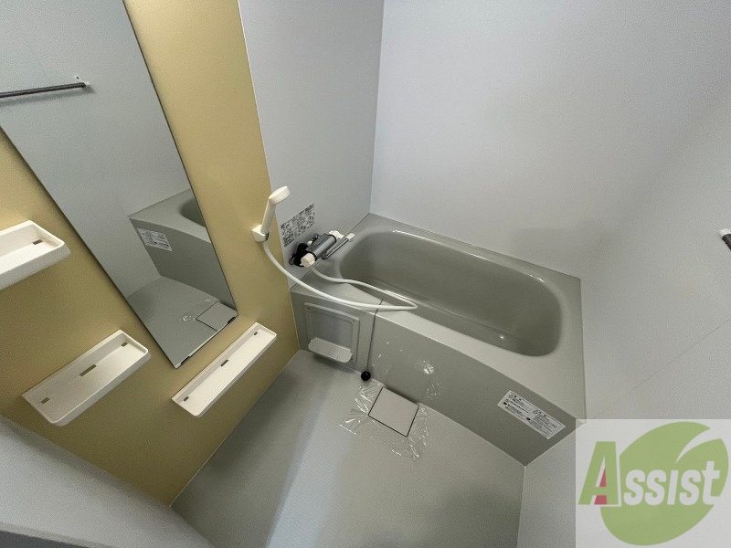 バス・シャワールーム　お風呂になります。一日の疲れを癒してくださいね。