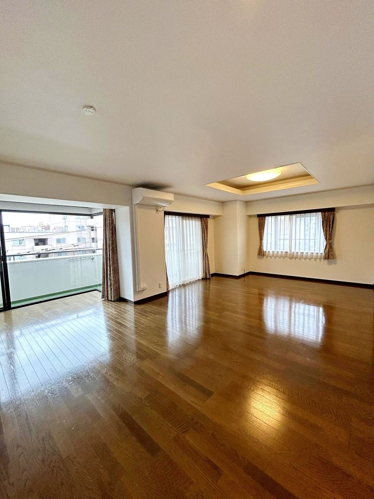 居室・リビング　リビング