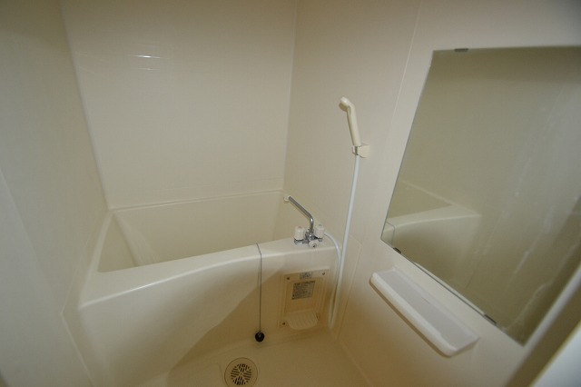 バス・シャワールーム　お風呂です