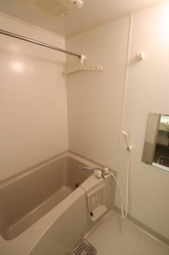 バス・シャワールーム　きれいなお風呂です☆