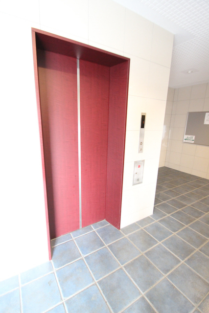 その他設備　エレベーター付いてます