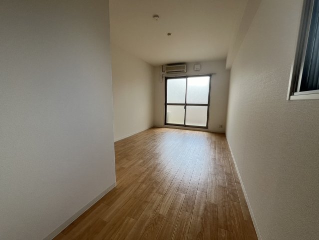 居室・リビング　照明が無くても明るいお部屋です