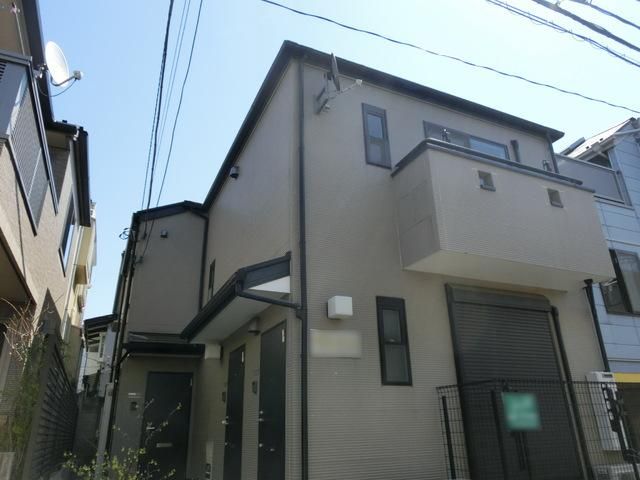 建物外観　★千歳船橋駅徒歩６分買い物・通勤・生活に便利です★