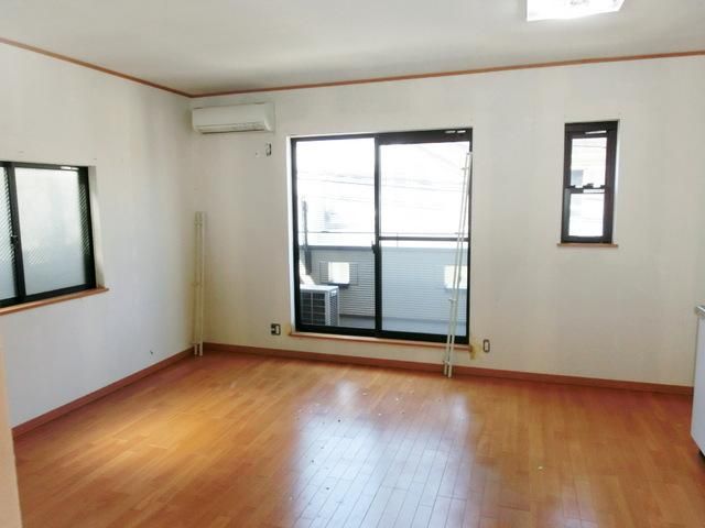 居室・リビング　★11帖の広いリビングスペースです★