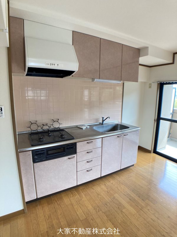 キッチン　※別部屋写真の為イメージ。