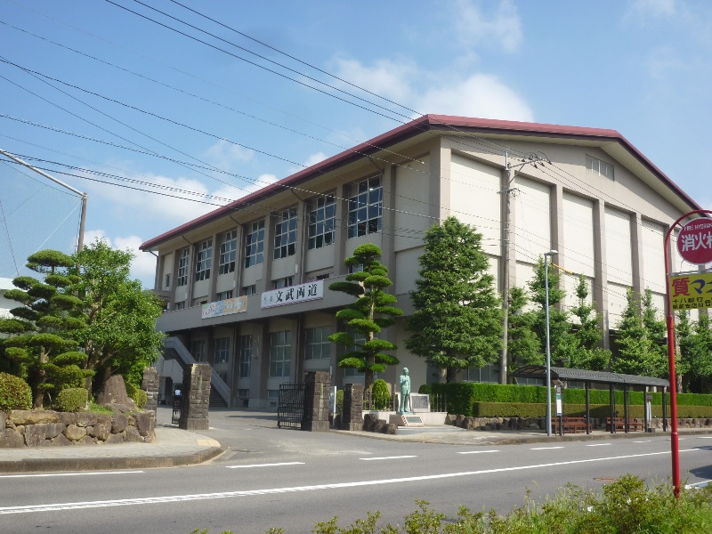 高校・高専　長崎県立諫早高校（高校・高専）まで665m