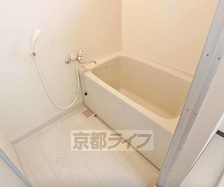 バス・シャワールーム　一日の疲れを癒すバスルーム