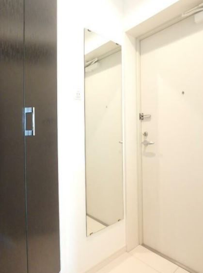 玄関　（別タイプ参考写真）ガーラシティ王子　北区王子3