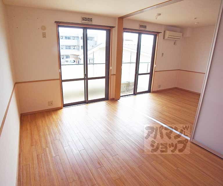 居室・リビング　８．５帖のリビング部分です。