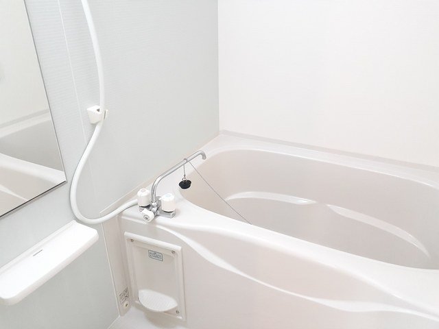 バス・シャワールーム　お風呂です