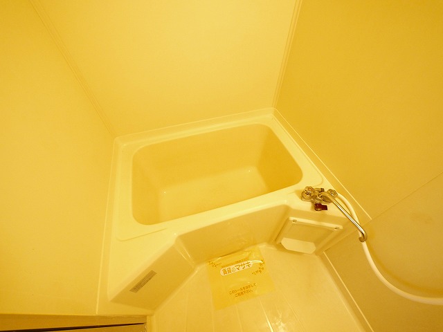 バス・シャワールーム　お風呂で日々の疲れを落としましょう