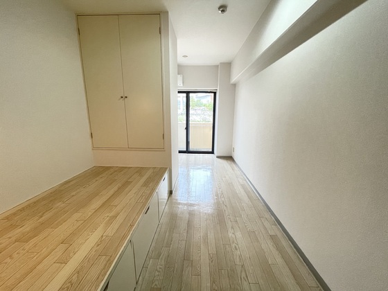 居室・リビング　※別部屋の写真です