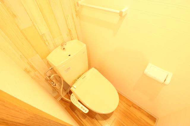 トイレ　シャワートイレ完備♪