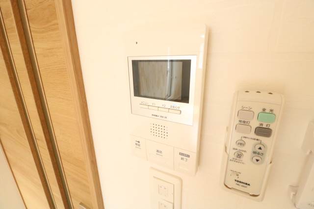 セキュリティ　安心のモニターホン♪