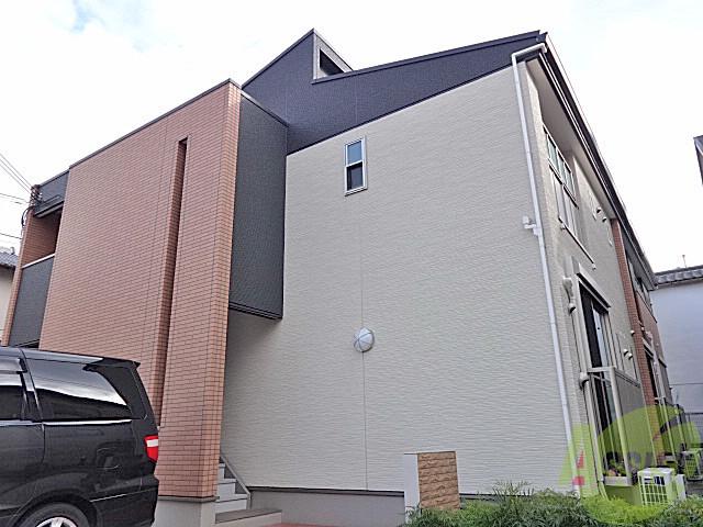 建物外観　豊中市長興寺南（カーサデカローレ）