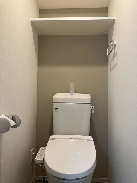 トイレ　※写真は同タイプ住戸です。