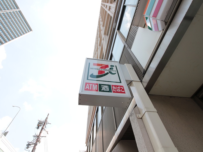 コンビニ　セブンイレブン（コンビニ）まで350m