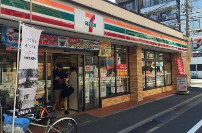 コンビニ　セブンイレブン墨田菊川店（コンビニ）まで109m