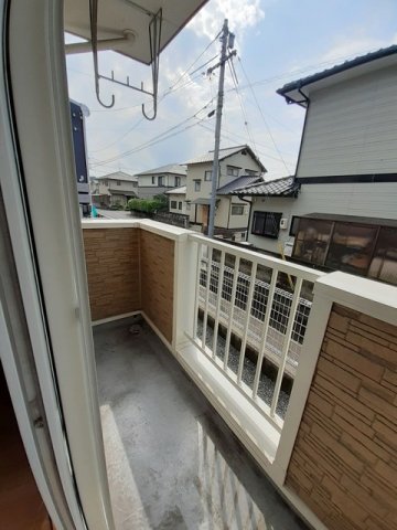バルコニー　バルコニーがあります