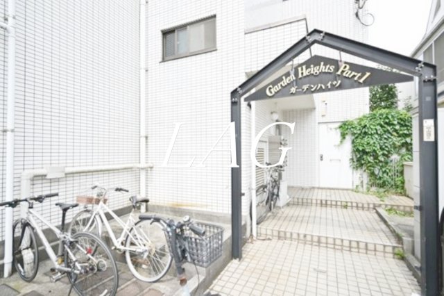 エントランス　門扉です。