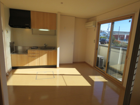 居室・リビング　別号室、反転タイプ