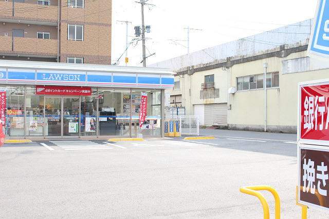 コンビニ　ローソン北的ヶ浜店（コンビニ）まで290m