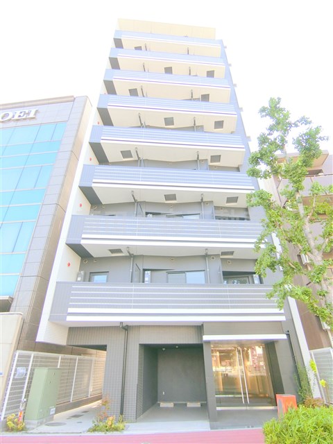 建物外観　2021年2月築　RC鉄筋コンクリート造地上9階建て1K~1