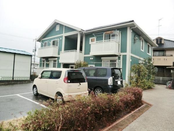 建物外観　モニター付きインターホンで安心♪