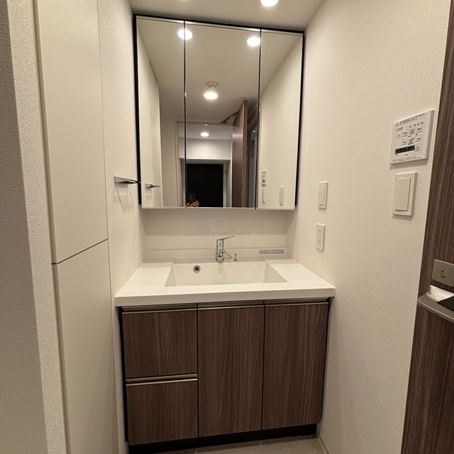 洗面設備　※写真は同タイプ住戸です。