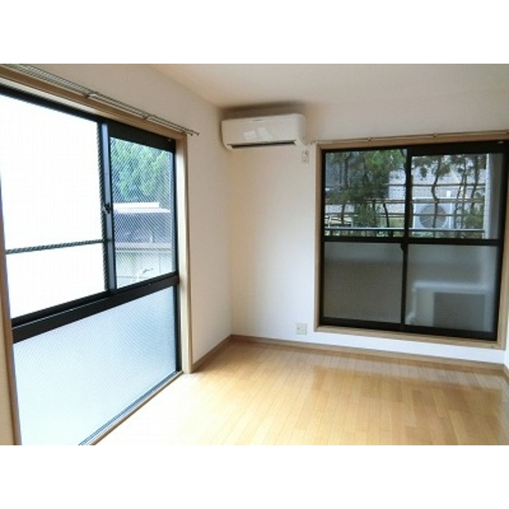 居室・リビング　洋室2